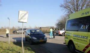 Moeder en zoontje gewond door aanrijding met SUV in Landhorst