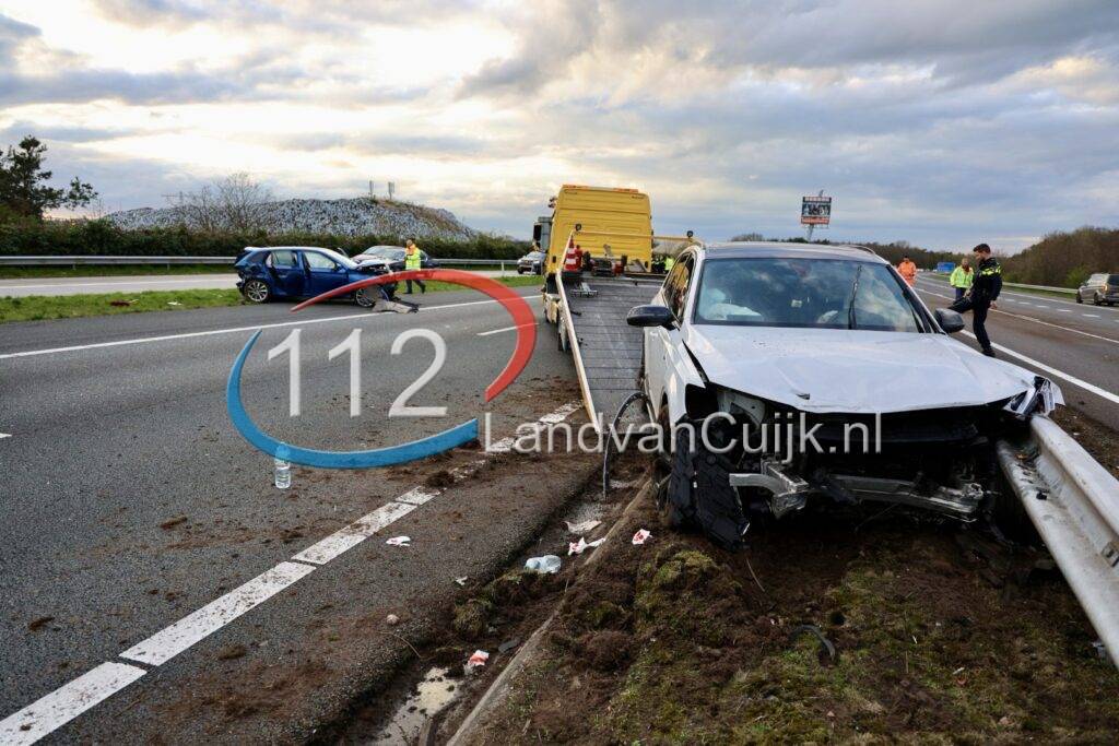 Snelweg A73 in beide richtingen afgesloten door zwaar ongeval bij Venray