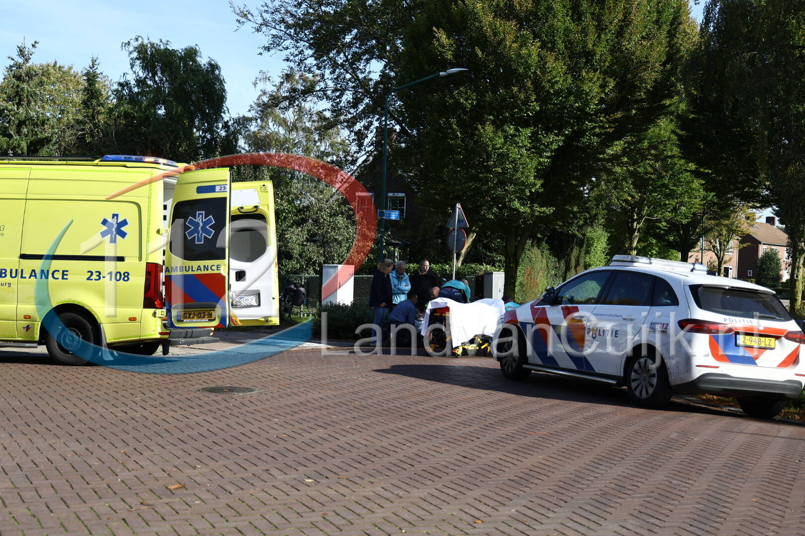 Vrouw op fiets gewond geraakt na botsing in Overloon